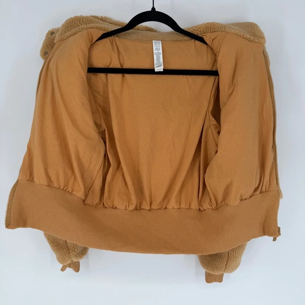ALO Yoga size small